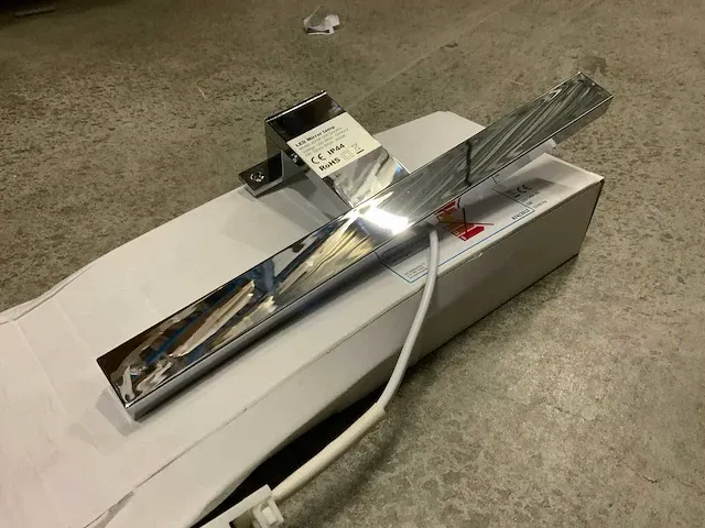 Bruynzeel opbouwverlichting voor spiegelkast - afbeelding 2 van  3