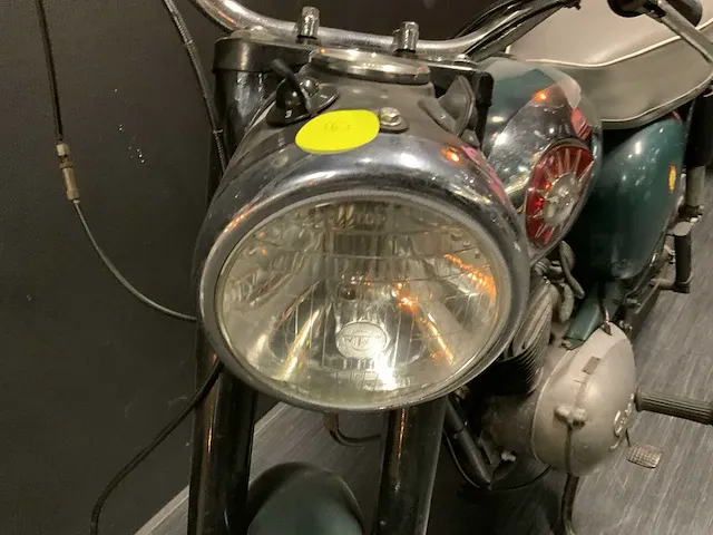 Bsa bantam 1964 classic motorfiets - afbeelding 14 van  23
