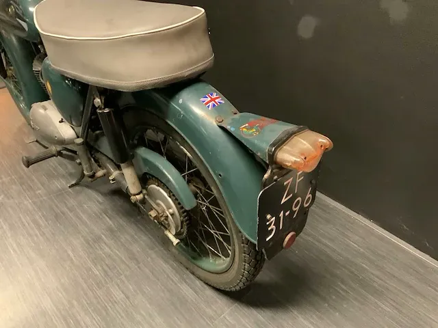 Bsa bantam 1964 classic motorfiets - afbeelding 18 van  23