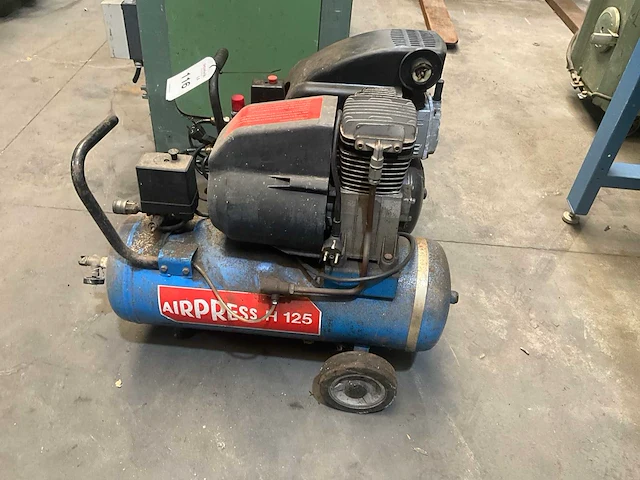 Bss / airpress luchtcompressor (2x) - afbeelding 4 van  6