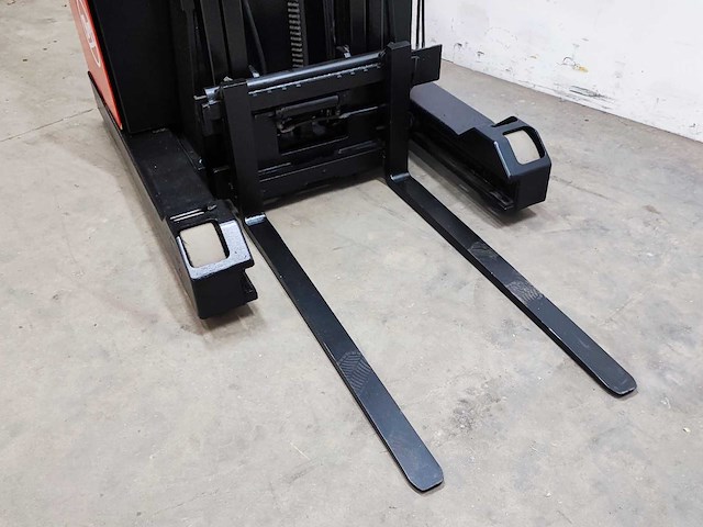 Bt - 1994 - rt1600 se - reach truck - afbeelding 2 van  12