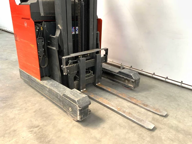 Bt - 2004 - rr b1/e1 - reach truck - afbeelding 12 van  20