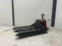 Bt - 2008 - lpe240 - elektrische palletwagen - afbeelding 1 van  10