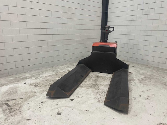 Bt - 2008 - lpe240 - elektrische palletwagen - afbeelding 2 van  10