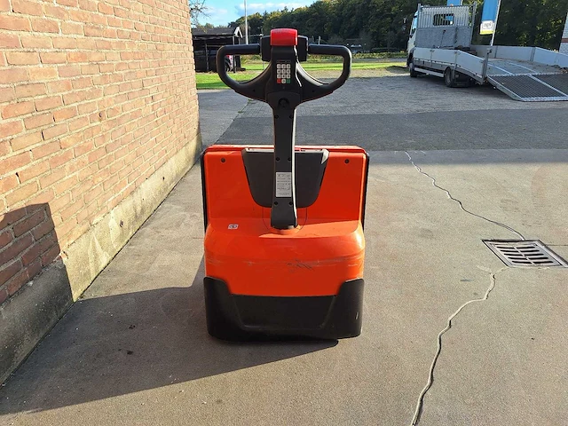 Bt - 2015 - lwe 200 - stapelaar - afbeelding 4 van  9