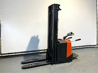 Bt - 2016 - spe 160l - stapelaar hefhoogte 5.40 meter - afbeelding 1 van  16