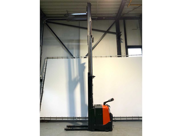 Bt - 2016 - spe 160l - stapelaar hefhoogte 5.40 meter - afbeelding 2 van  16