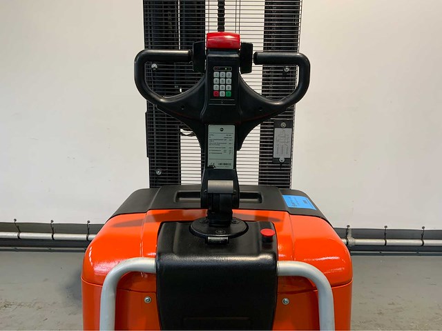 Bt - 2016 - spe 160l - stapelaar hefhoogte 5.40 meter - afbeelding 5 van  16