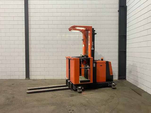 Bt - ome100m - orderpicker - 2012 - afbeelding 1 van  15
