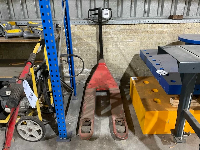 Bt l23 hand hydraulische palletwagen - afbeelding 1 van  3