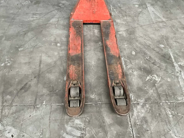 Bt lifter hand hydraulische palletwagen - afbeelding 2 van  9