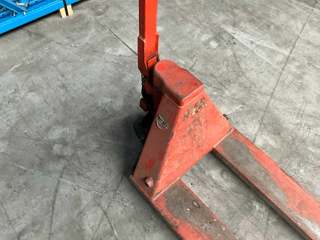 Bt lifter hand hydraulische palletwagen - afbeelding 4 van  9