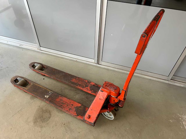 Bt lifter hand hydraulische palletwagen - afbeelding 5 van  5