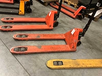 Bt quick lift hand hydraulische palletwagen - afbeelding 2 van  3