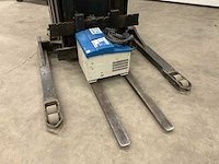 Bt spe135d elektrische palletwagen - afbeelding 7 van  11