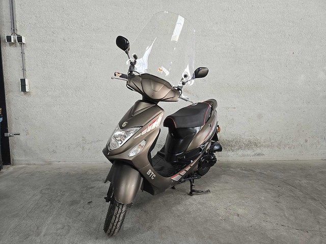 Btc - bromscooter - city - 4t 45km uitvoering dzp11r - afbeelding 3 van  7