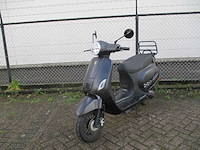 Btc - bromscooter - riva efi - scooter - afbeelding 4 van  11
