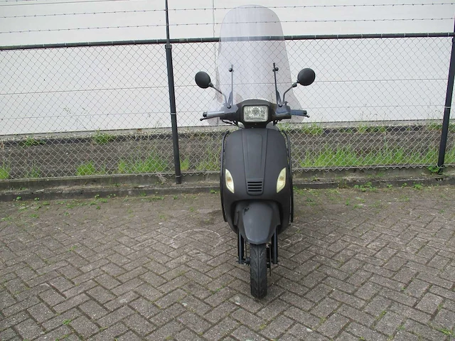 Btc - bromscooter - riva sport - scooter - afbeelding 5 van  11