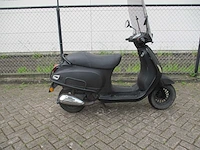 Btc - bromscooter - riva sport - scooter - afbeelding 8 van  11
