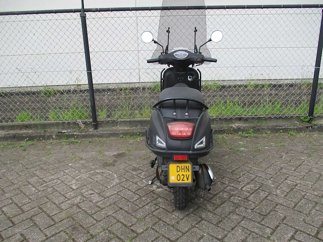 Btc - bromscooter - riva sport - scooter - afbeelding 10 van  11