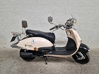 Btc - snorscooter - grande retro - 4t 25km uitvoering dks31j - afbeelding 2 van  6
