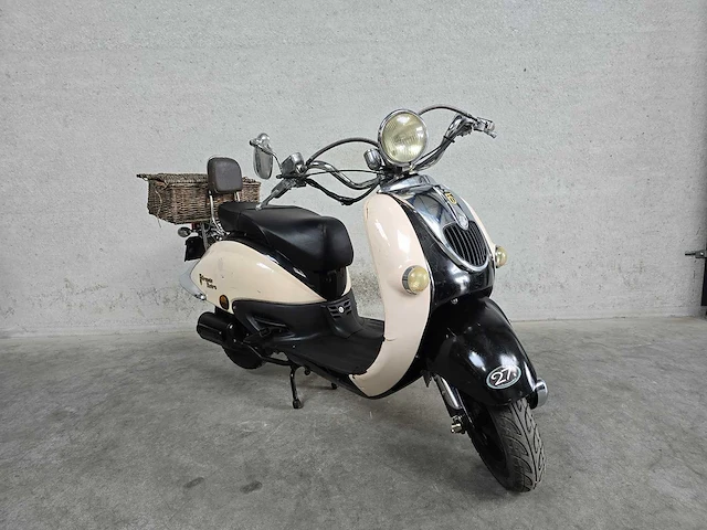 Btc - snorscooter - grande retro - 4t 25km uitvoering dlb97l - afbeelding 4 van  7