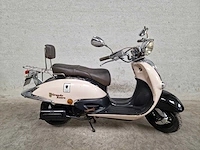 Btc - snorscooter - grande retro - 4t 25km uitvoering dnl35p - afbeelding 2 van  7