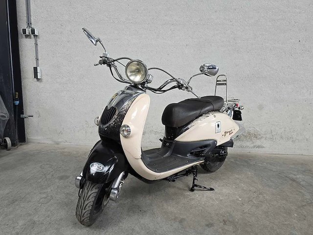 Btc - snorscooter - grande retro - 4t 25km uitvoering dnl42p - afbeelding 3 van  7