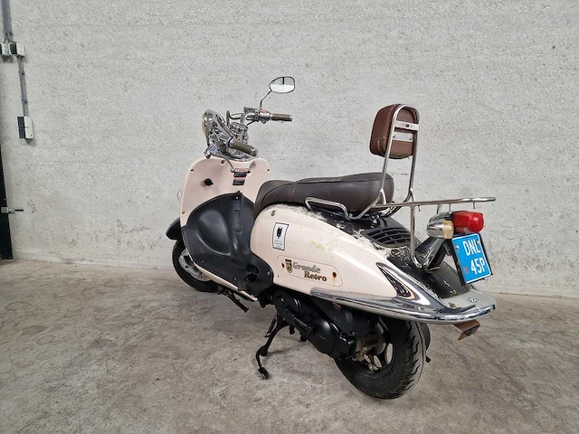 Btc - snorscooter - grande retro - 4t 25km uitvoering dnl45p - afbeelding 5 van  7
