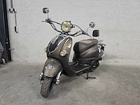 Btc - snorscooter - grande retro gt2 - 4t 25km uitvoering dkn03h - afbeelding 3 van  7
