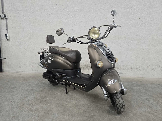 Btc - snorscooter - grande retro gt2 - 4t 25km uitvoering dkn03h - afbeelding 4 van  7