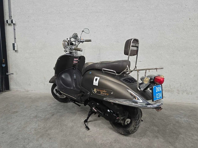 Btc - snorscooter - grande retro gt2 - 4t 25km uitvoering dkn03h - afbeelding 6 van  7