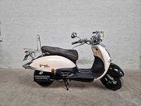 Btc - snorscooter - grande retro gt2 - 4t 25km uitvoering dlb96l - afbeelding 2 van  7