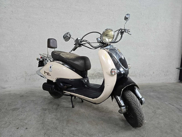 Btc - snorscooter - grande retro gt2 - 4t 25km uitvoering dnl30p - afbeelding 4 van  7