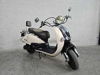 Btc - snorscooter - grande retro gt2 - 4t 25km uitvoering dnl30p - afbeelding 4 van  7