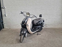 Btc - snorscooter - grande retro gt2 - 4t 25km uitvoering dnl38p - afbeelding 3 van  7