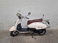 Btc - snorscooter - grande retro old - 4t 25km uitvoering dhb44g - afbeelding 1 van  7