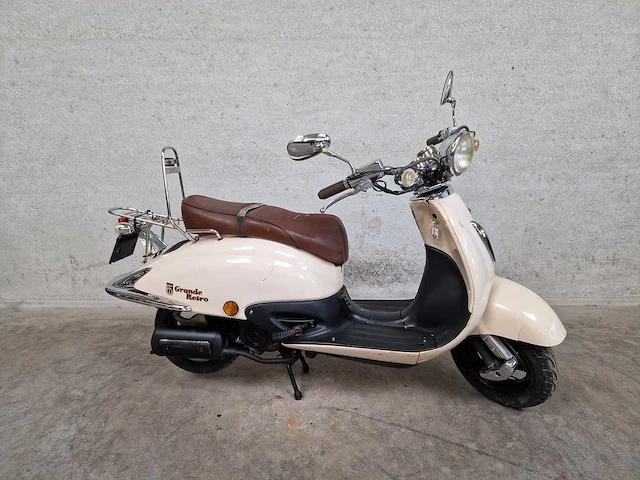 Btc - snorscooter - grande retro old - 4t 25km uitvoering dhb44g - afbeelding 2 van  7