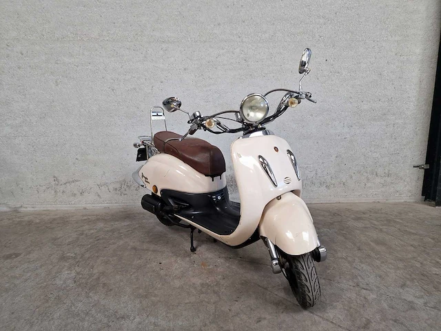 Btc - snorscooter - grande retro old - 4t 25km uitvoering dhb44g - afbeelding 4 van  7