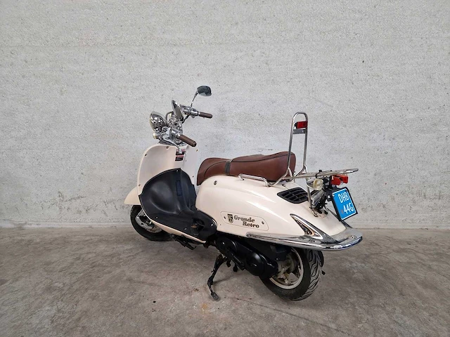 Btc - snorscooter - grande retro old - 4t 25km uitvoering dhb44g - afbeelding 6 van  7