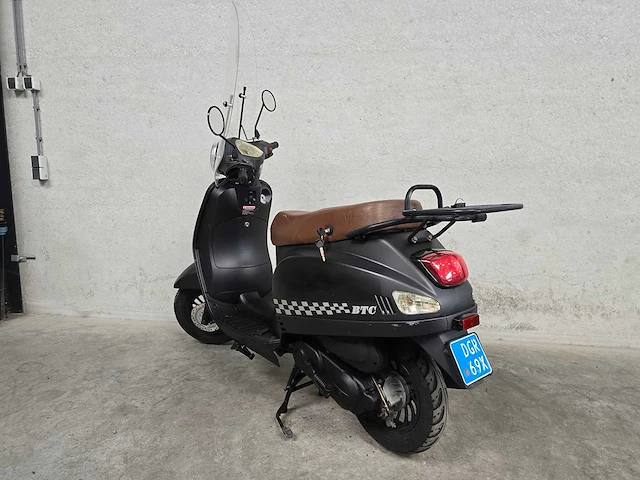 Btc - snorscooter - riva - 4t 25km uitvoering dgr69x - afbeelding 6 van  7