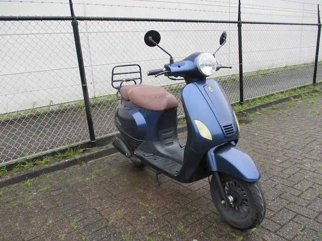 Btc - snorscooter - riva - scooter - afbeelding 4 van  9