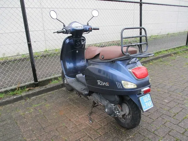 Btc - snorscooter - riva - scooter - afbeelding 8 van  9