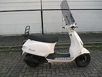 Btc - snorscooter - riva - scooter - afbeelding 8 van  11