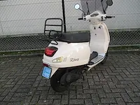 Btc - snorscooter - riva - scooter - afbeelding 9 van  11