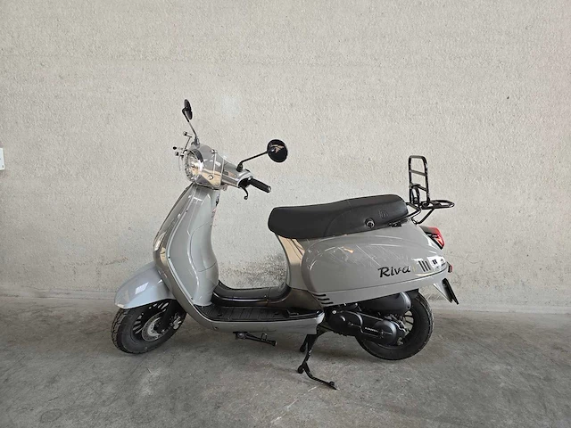 Btc - snorscooter - riva 4t - 25km uitvoering fbs71j - afbeelding 3 van  7