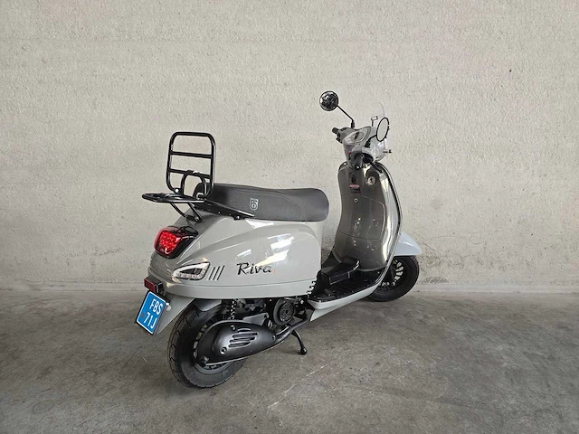 Btc - snorscooter - riva 4t - 25km uitvoering fbs71j - afbeelding 5 van  7