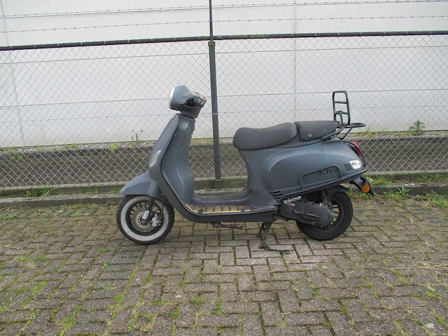 Btc - snorscooter - riva luxury e4 - scooter - afbeelding 1 van  9