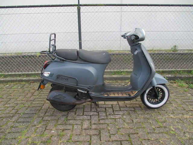 Btc - snorscooter - riva luxury e4 - scooter - afbeelding 5 van  9