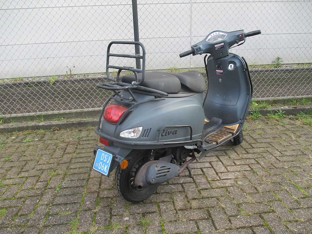 Btc - snorscooter - riva luxury e4 - scooter - afbeelding 6 van  9